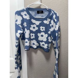 Cider Daisy Bell Sleeve Cropped Sweater
